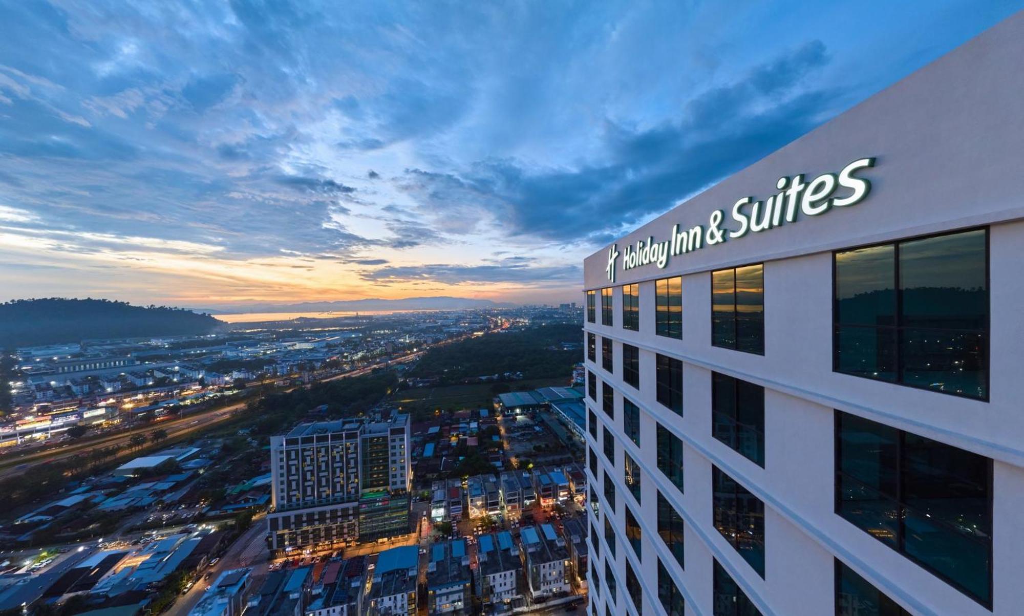 Holiday Inn & Suites Penang Prai By Ihg Bukit Mertajam Exterior photo