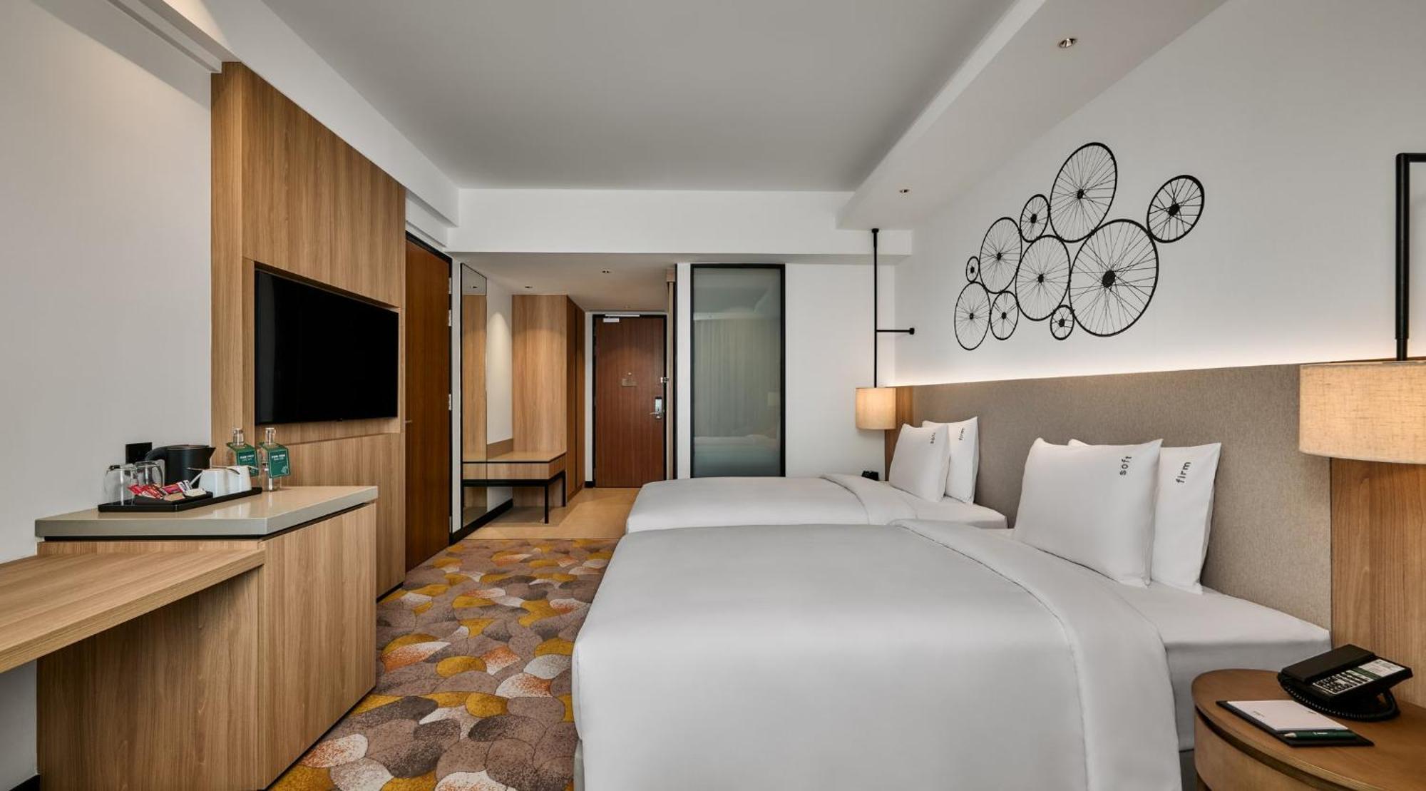Holiday Inn & Suites Penang Prai By Ihg Bukit Mertajam Exterior photo