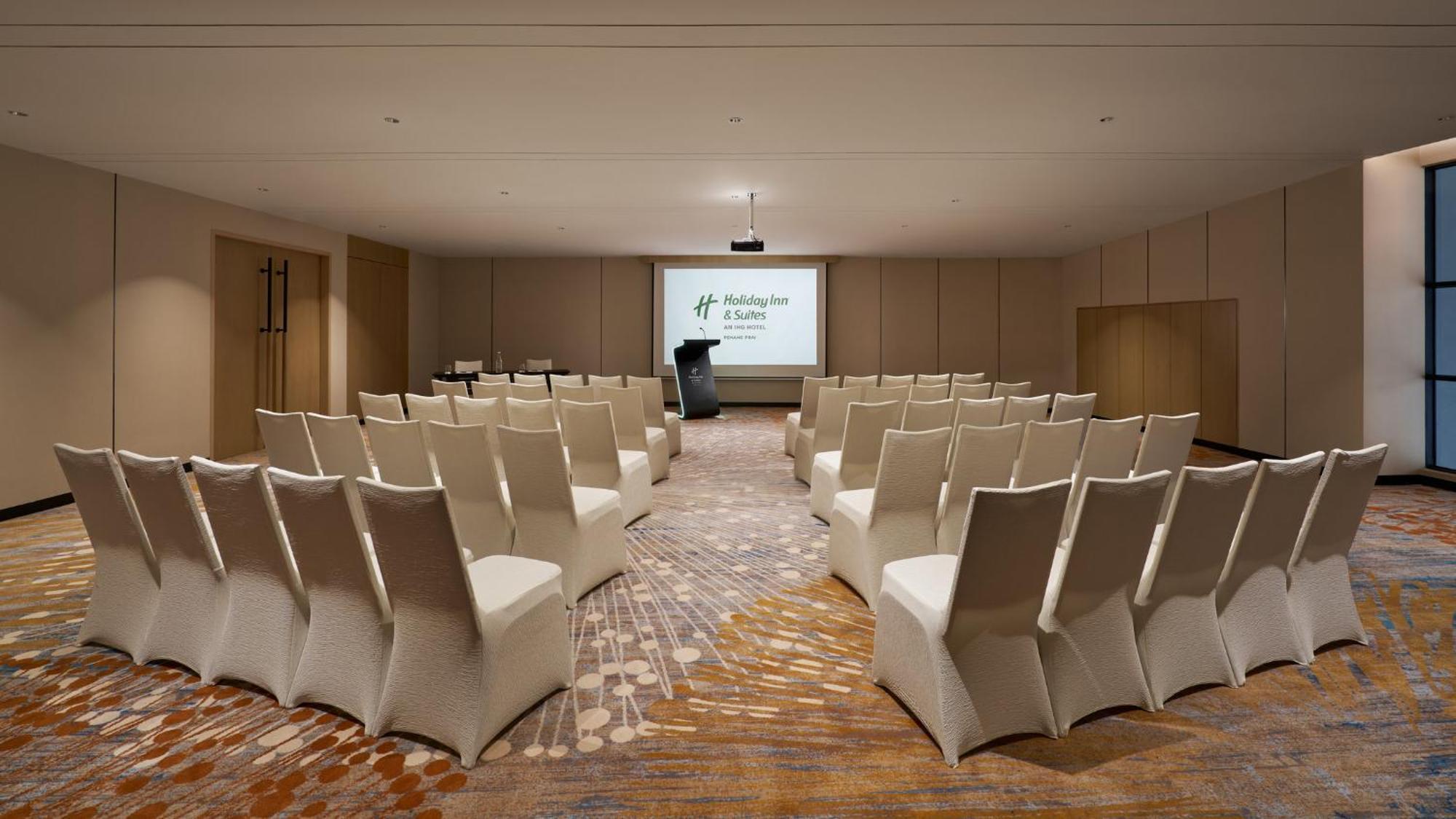 Holiday Inn & Suites Penang Prai By Ihg Bukit Mertajam Exterior photo
